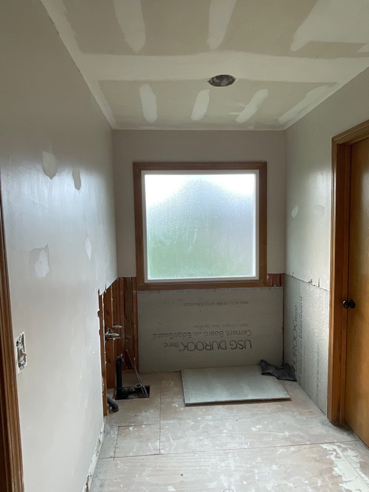 Before: old hallway bathroom